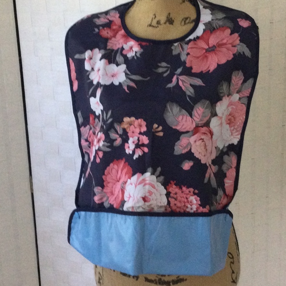 Woman’s Floral Craft or Bib Apron with Pink and Blue Accents NWOT